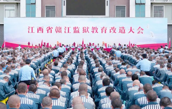 模做动画网友：分明是带薪培训扎心！江西监狱劳改居然是学建(图6)